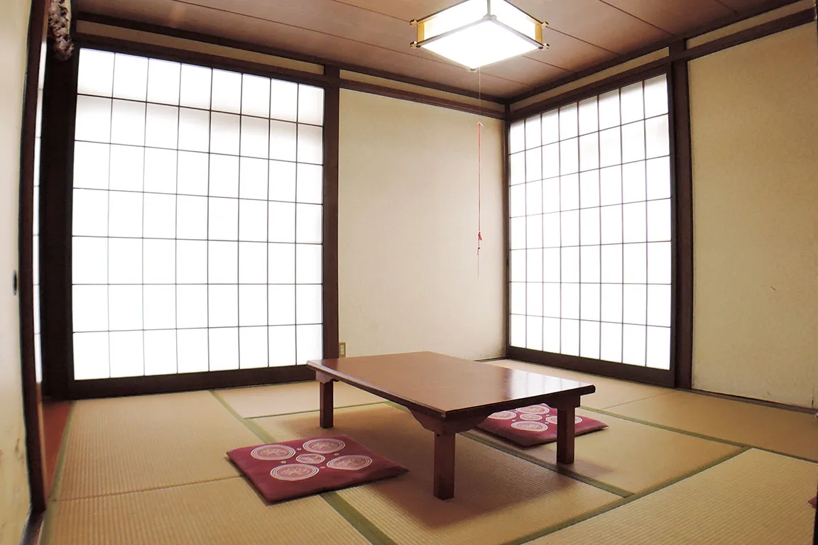 和室8畳一例